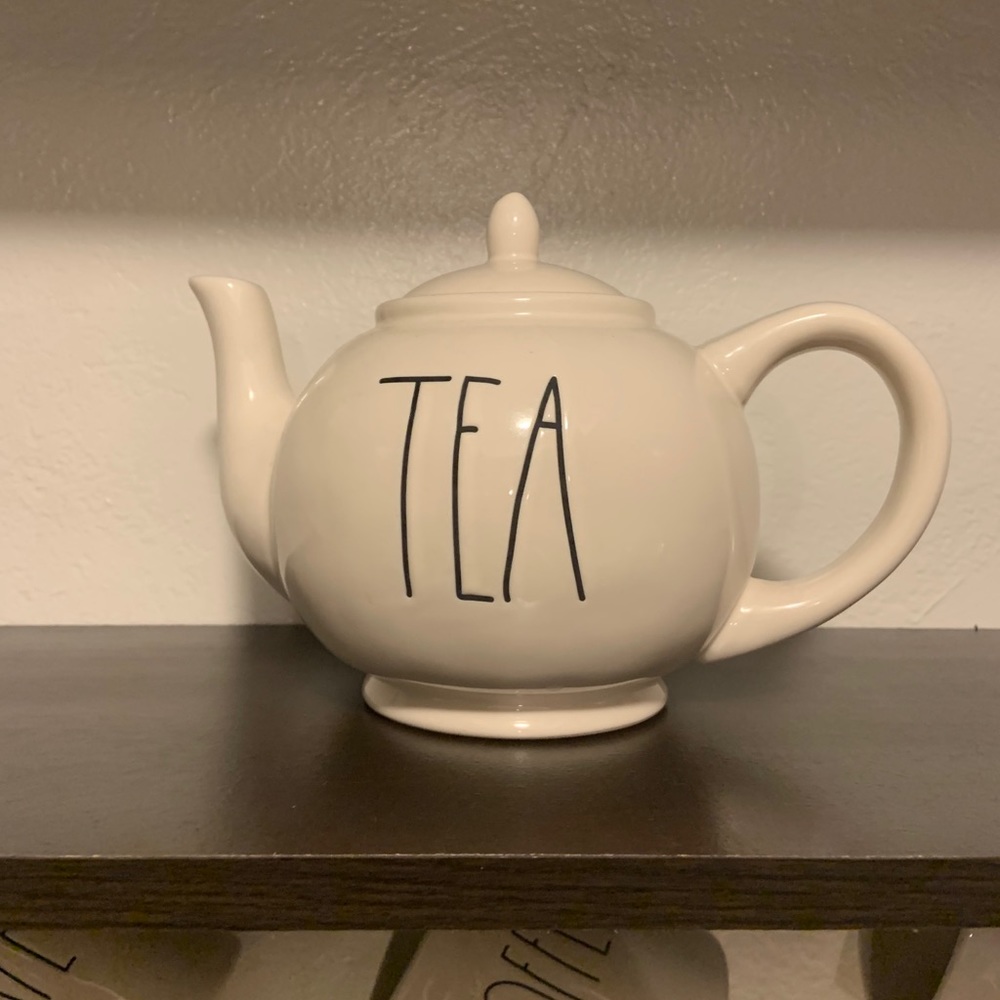 Rae dunn tea teapot